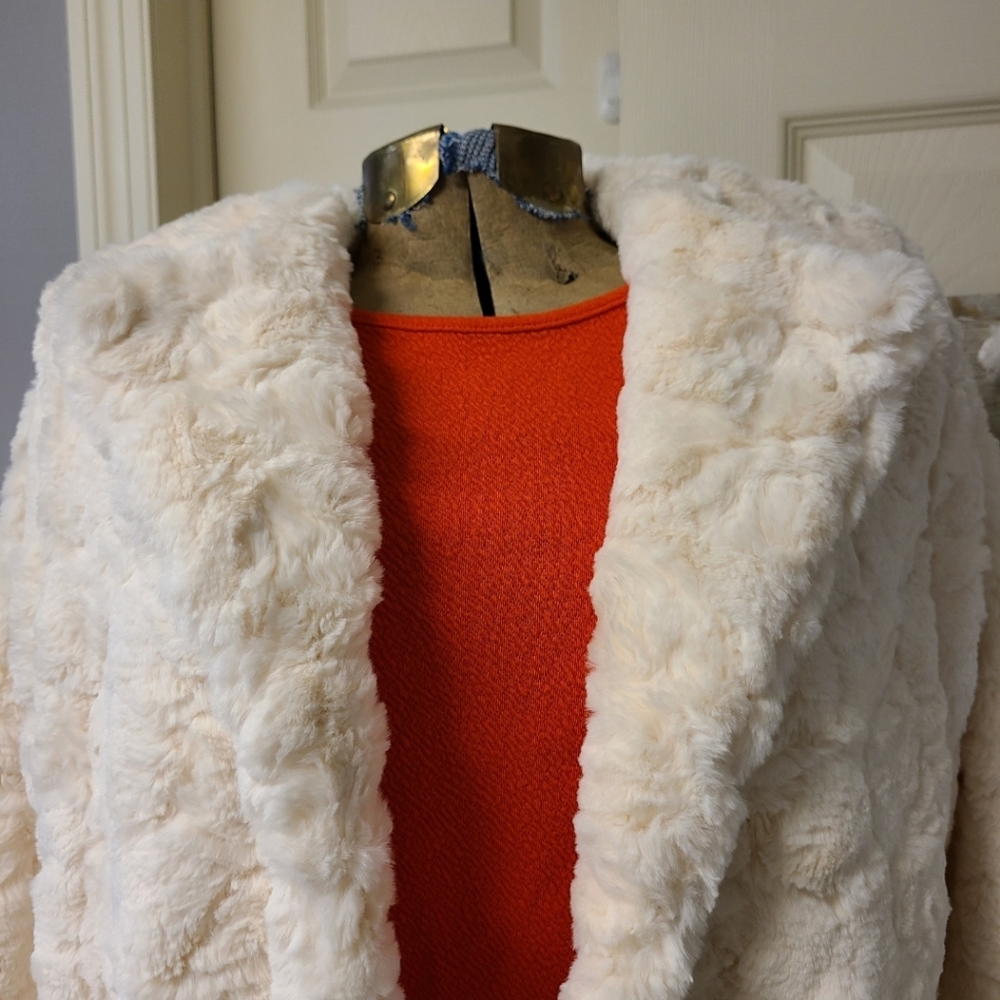 🤍Sage & Sadie Soft Cream Fluffy Faux Fur Fluffy Jacket Coat - Picture 3 of 16
